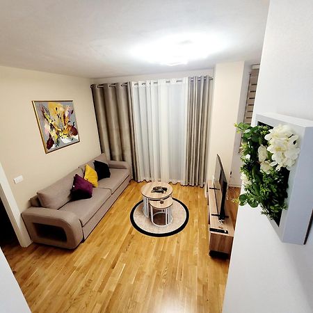 Sui' Apartment Tiranë Eksteriør bilde