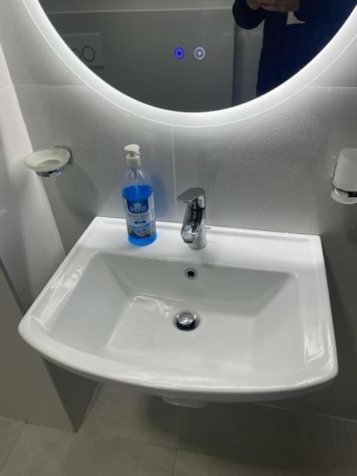 Sui' Apartment Tiranë Eksteriør bilde